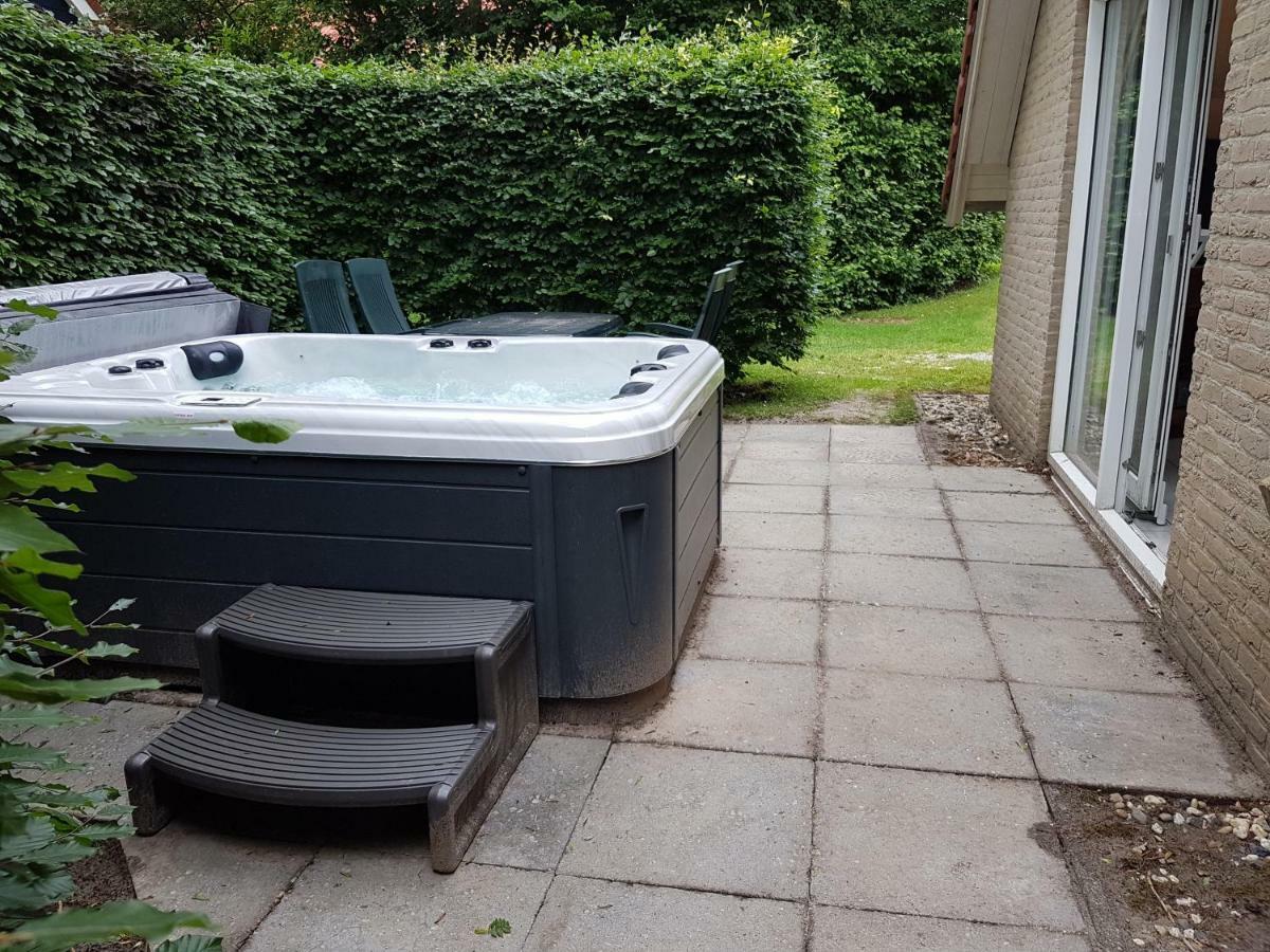 ホテル Vakantiepark Timmerholt ウェステルボルク エクステリア 写真